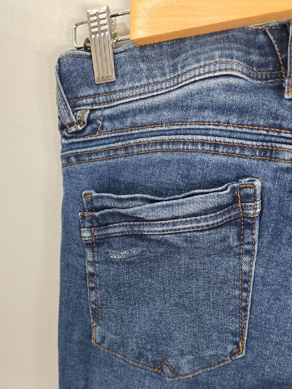 Democracy Jeans Women's Size 4 Blue Distressed Skinny Jeans Raw Cut Frayed Hem - Picture 12 of 16